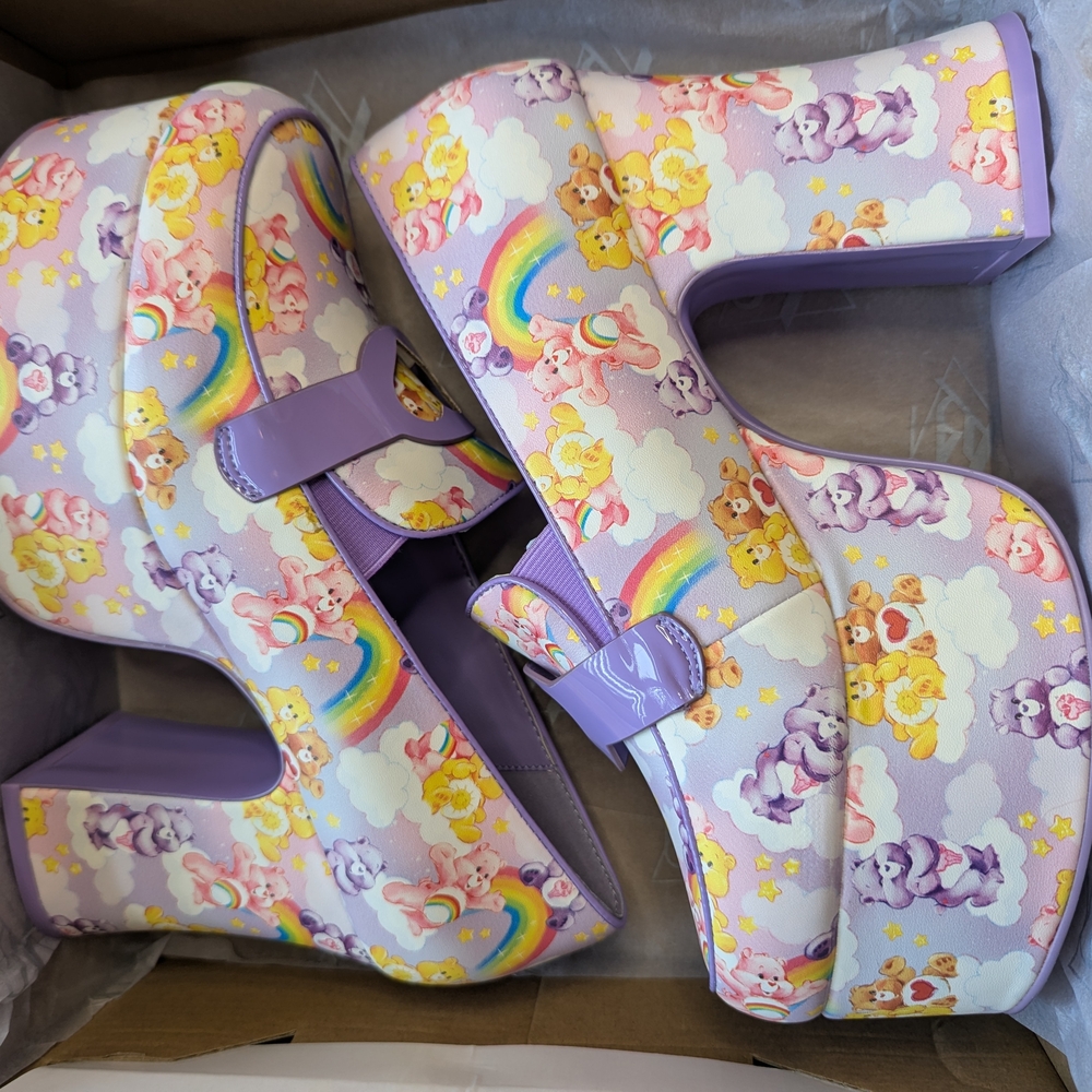YRU Deelite Care Bears Heels, Size 10, NWT